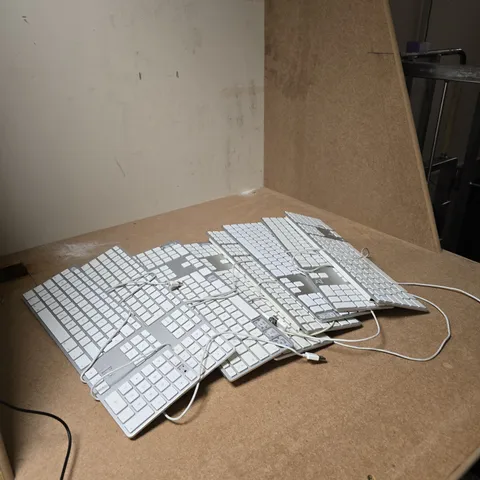 APPROXIMATELY 8 APPLE KEYBOARDS - MISSING KEYS