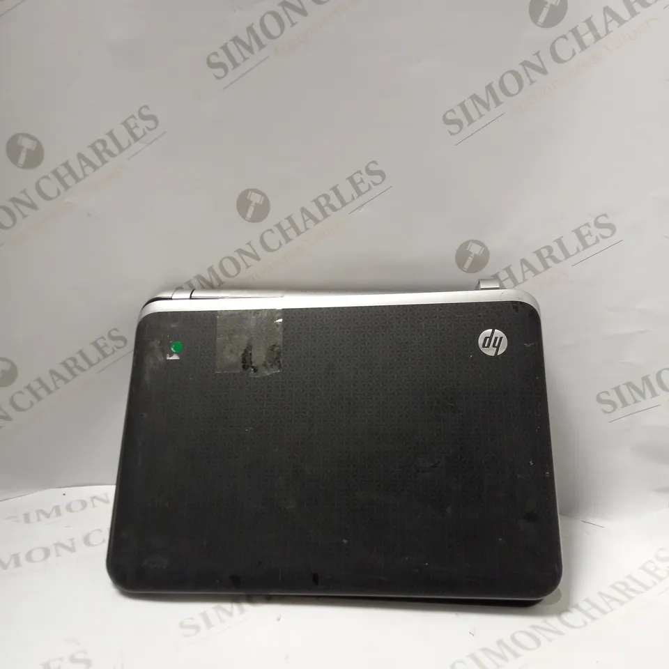 HP PAVILION DM1 LAPTOP IN BLACK
