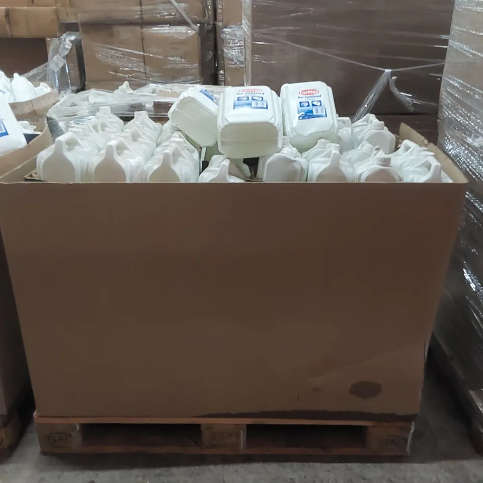 PALLET CONTAINING A LARGE QUANTITY OF CARPLAN DE-IONISED WATER 