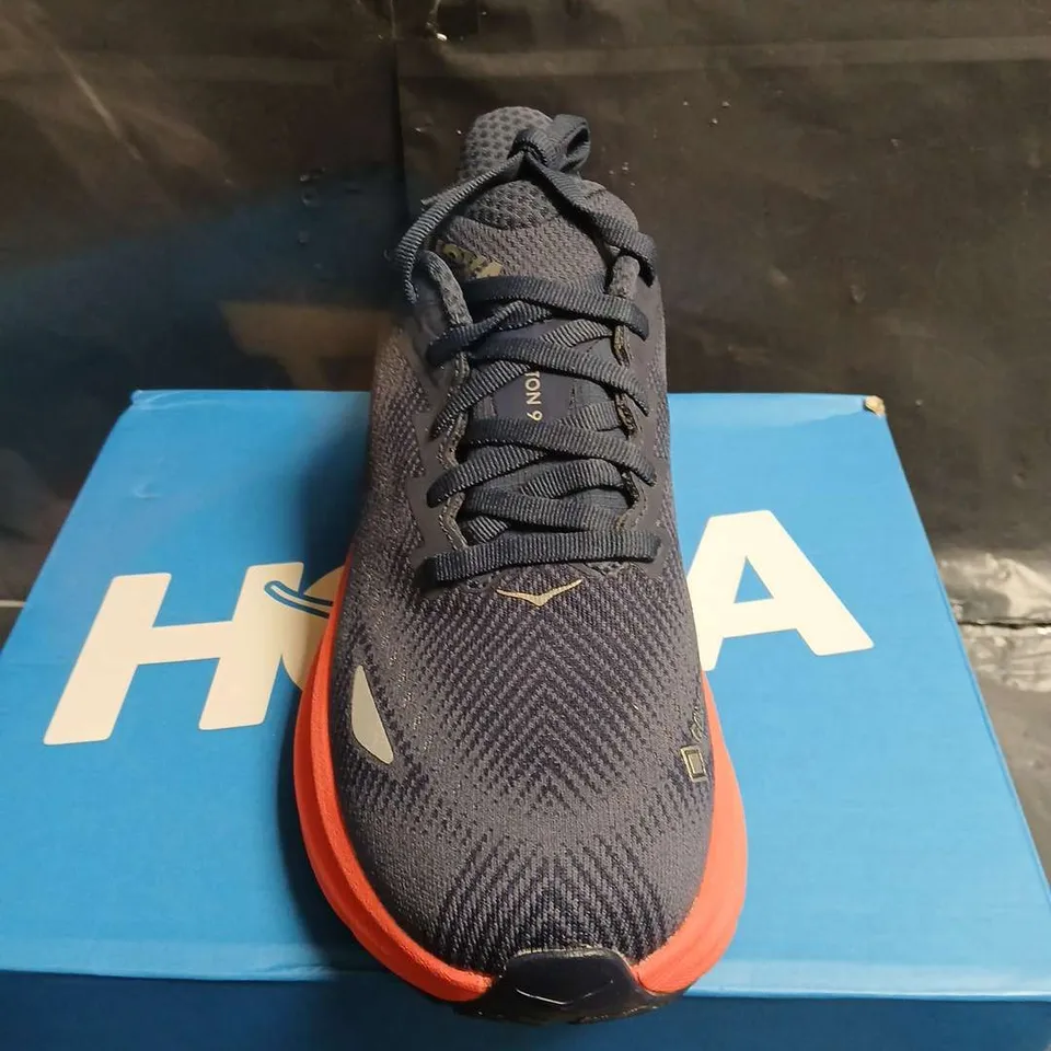 BOXED PAIR OF HOKA CLIFTON 9 GTX WOMEN’S RUNNING SHOES – UK SIZE  4.5