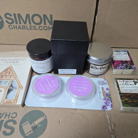 APPROXIMATELY 12 ASSORTED HOUSEHOLD ITEMS TO INCLUDE SCENTED CANDLES & WAX MELTS