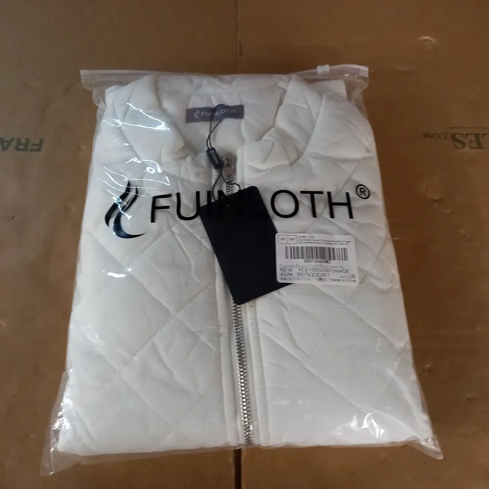 BAGGED FUNLOTH PADDED VEST IN WHITE - M