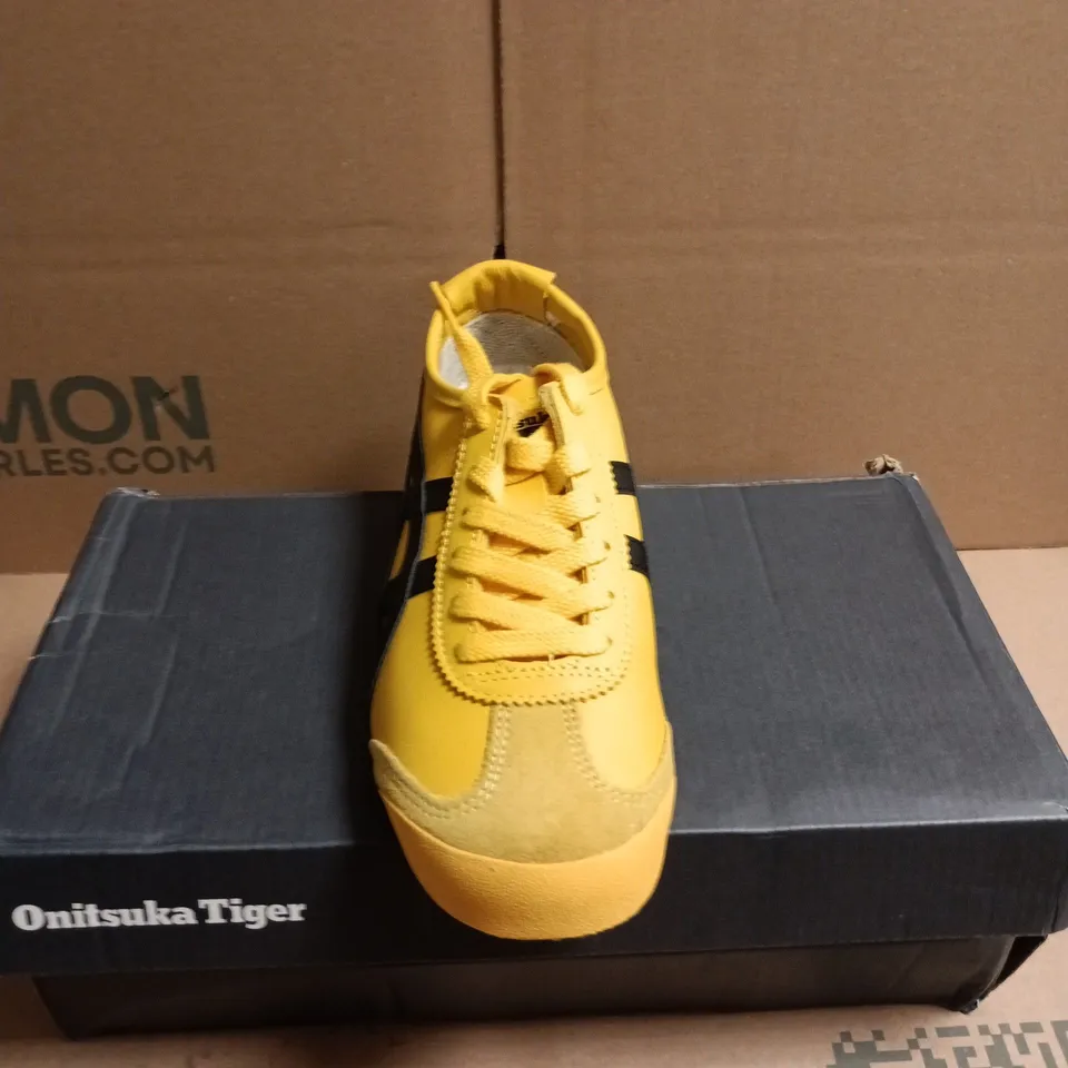 BOXED PAIR OF ONITSUKA TIGER MEXICO 66 TRAINERS - 3