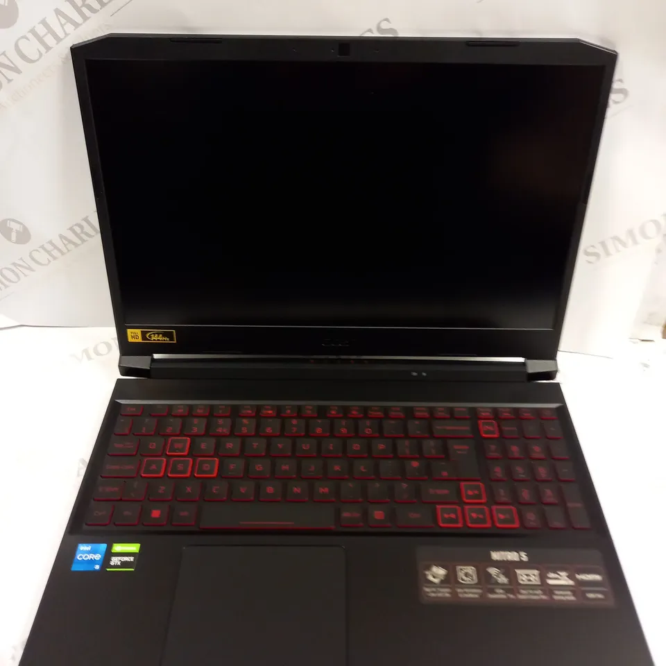 ACER NITRO 5 GAMING LAPTOP 