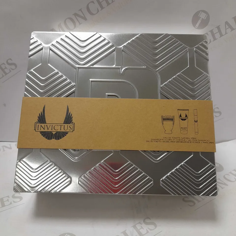 PACO RABANNE INVICTUS EAU DE TOILETTE 50ML GIFT SET