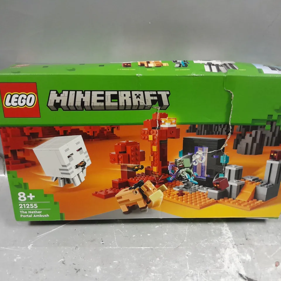 BOXED LEGO MINECRAFT THE NETHER PORTAL AMBUSH SET - 21255