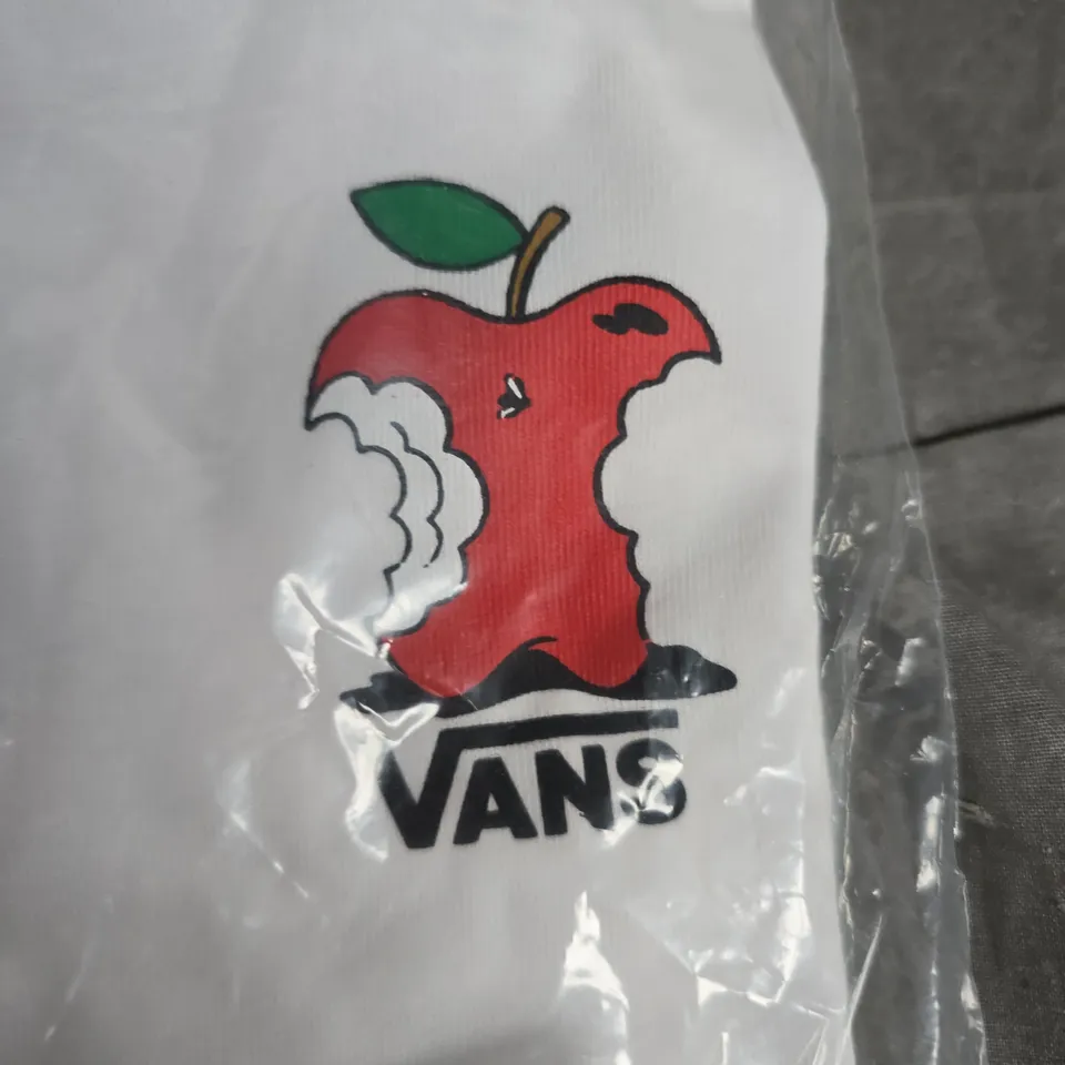 BAGGED VANS CLASSIC FIT LOCAL PRODUCE SS T-SHIRT – WHITE, XL