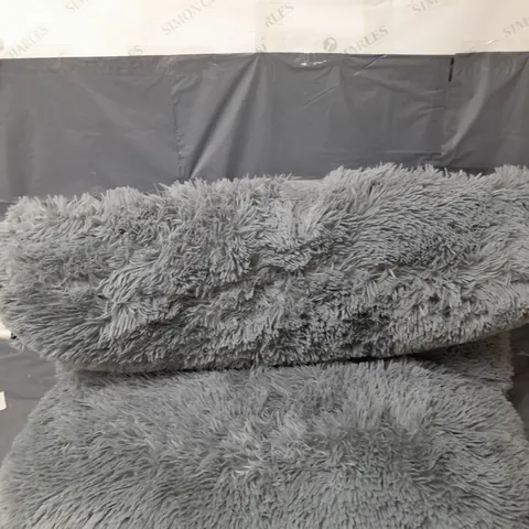 SNUG SUPER FLUFFY PET BED - EXTRA LARGE - COLLECTION ONLY