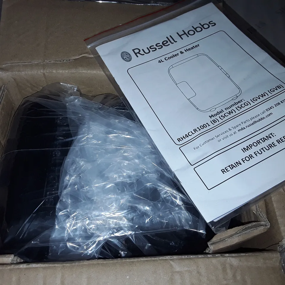 RUSSELL HOBBS 4L MINI COOLER