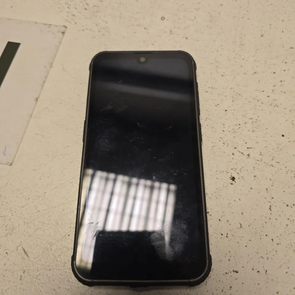 JCB TOUGH PHONE SMARTPHONE 