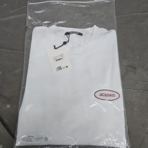 BAGGED JACQUEMUS STATION PATCH T-SHIRT IN WHITE - LARGE