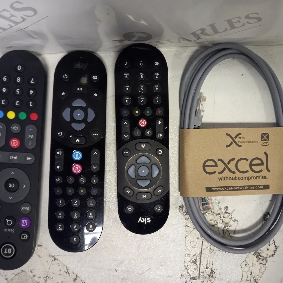 APPROXIMATELY 10 ASSORTED HOUSEHOLD ITEMS TO INCLUDE BT REMOTE, SKY REMOTE, ETC