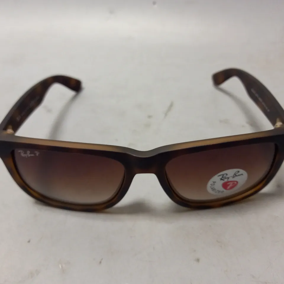 BOXED RAY-BAN SUNGLASSES IN RUBBER TORTOISE SHELL COLOUR FRAME