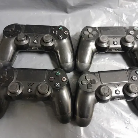 SET OF 4 PLAYSTION 4 CONTROLLERS 