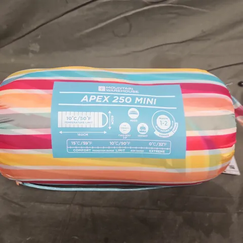 MOUNTAIN WAREHOUSE APEX 250 MINI SLEEPING BAG – SQUARE PATTERNED, MULTICOLOR