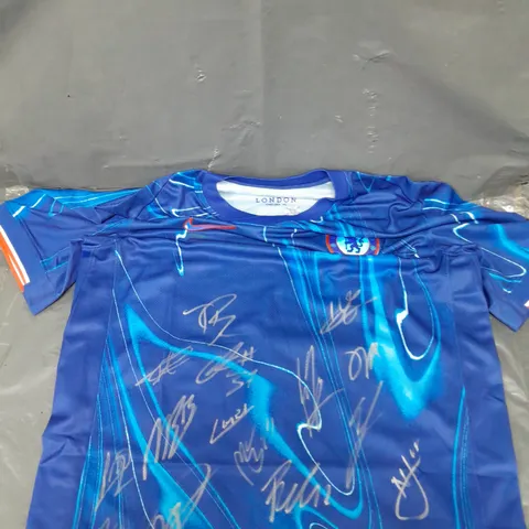 SIGNED CHELSEA FC TEAM JERSEY 