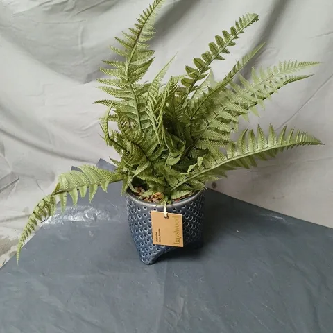 BAYSWOOD HOME ACCENTS PLANT IN POT BOXED