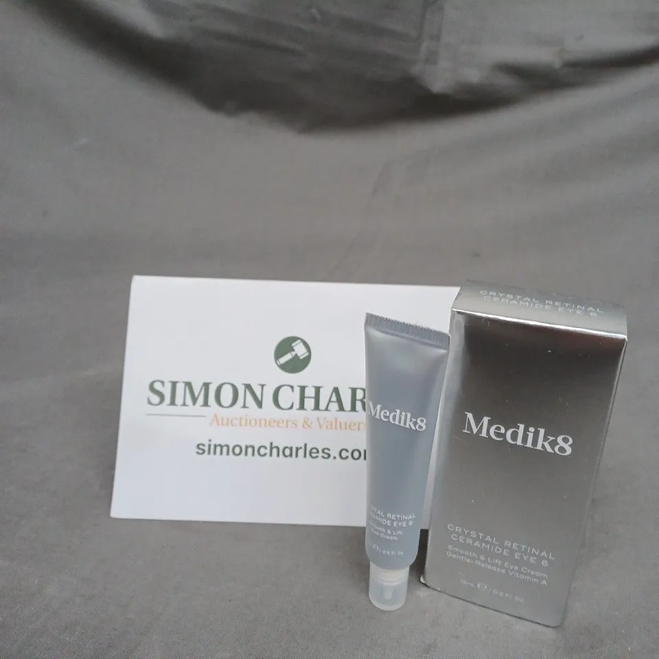 BOXED MEDIK8  ANTI-AGING EYE CONTOUR CREAM WITH RETINAL AND VITAMIN A CERAMIDE EYE 6