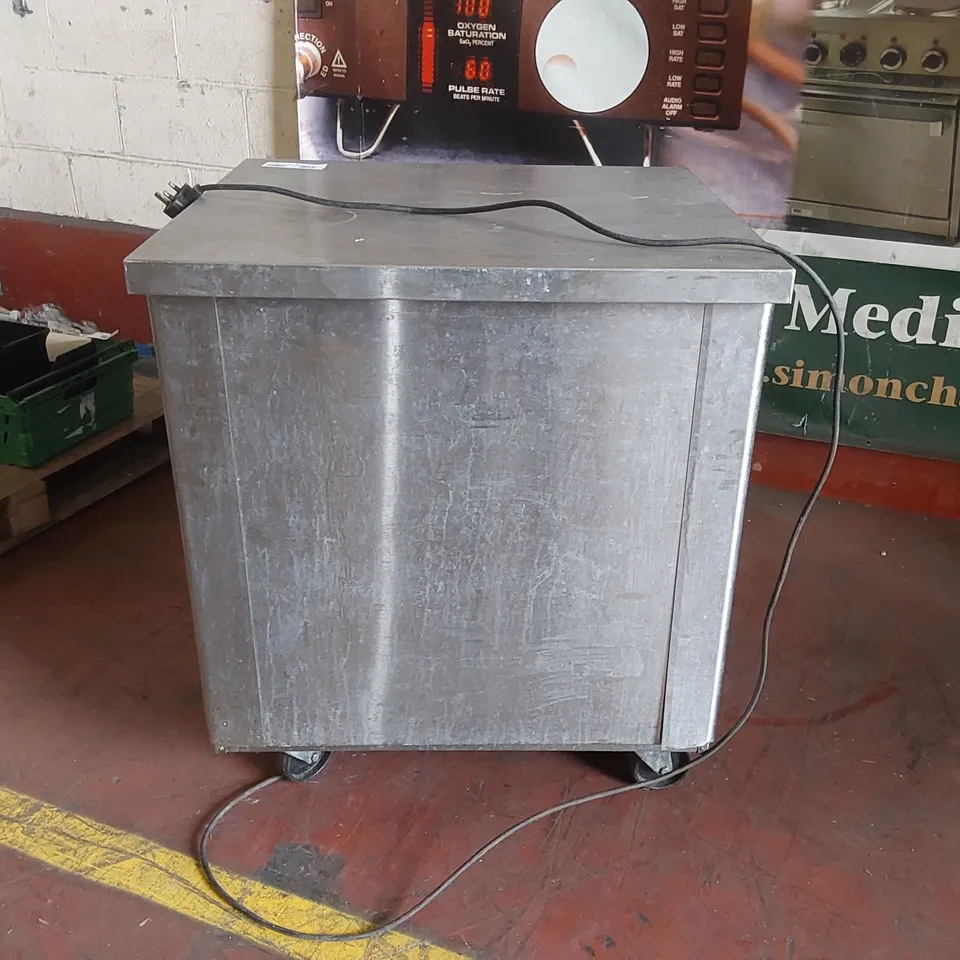 VICTOR COMMERCIAL 3 DRAWER PERI PERI WARMER CABINET