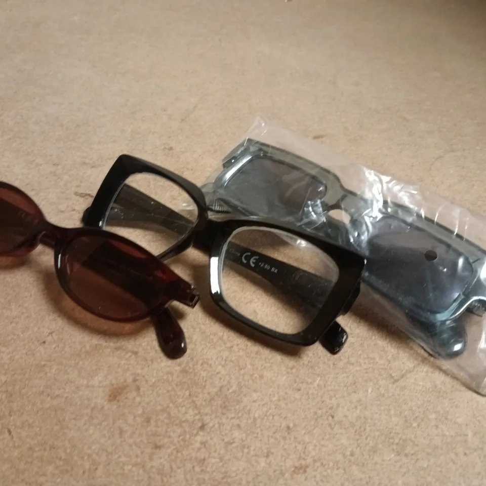APPROXIMATELY 10 ASSORTED PAIRS OF GLASSES IN VARIOUS COLOURS AND STYLES