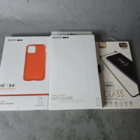 BOX OF APPROXIMATELY 20 PHONE CASE & SCREEN PROTECTOR TO INCLUDE - TECH21 EVO ROX ATOMIC ORANGE , TECH21 IMPACT SHIELD , SCREEN PROTECTOR GLASS ETC