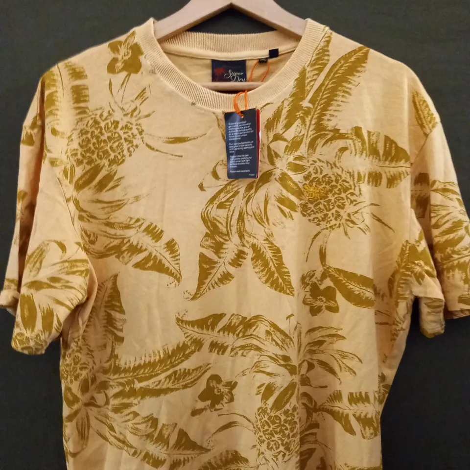 SUPERDRY VINTAGE FLORAL DESIGN T-SHIRT IN GOLDEN YELLOW - LARGE