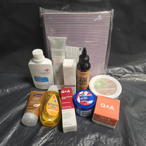 APPROXIMATEY 20 ASSORTED HEALTH AND BEAUTY PRODUCTS TO INCLUDE - NAIL FILES - Q+A FACIAL SERUM - JOHNSON'S BABY SHAMPOO - ETC