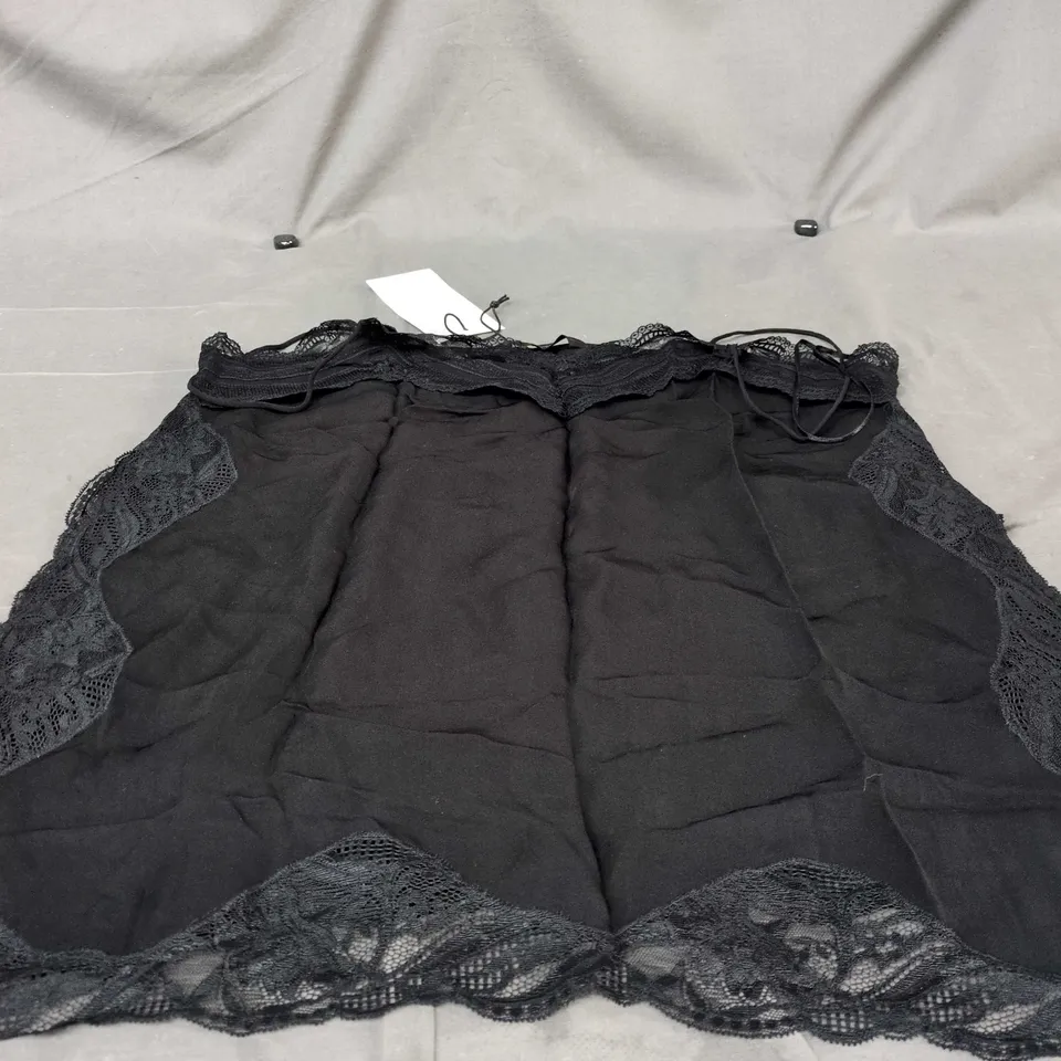 ZARA WOMEN’S BLACK LACE-TRIM NIGHTDRESS, SIZE XL