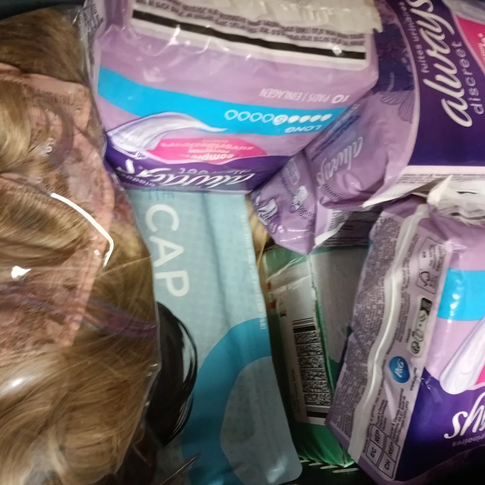 APPROXIMATELY 10 ASSORTED HEALTH & BEUATY ITEMS TO INCLUDE ALWAYS, SLENDERTONE, ETC - COLLECTION ONLY