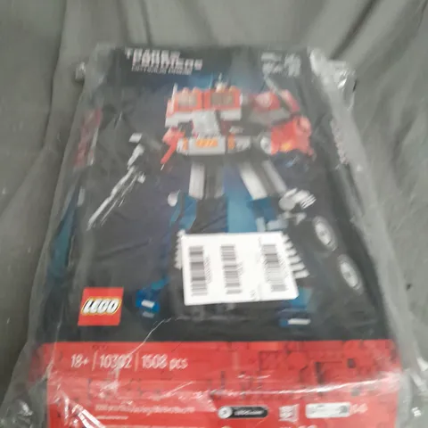 BOXED LEGO TRANSFORMERS OPTIMUS PRIME 10302