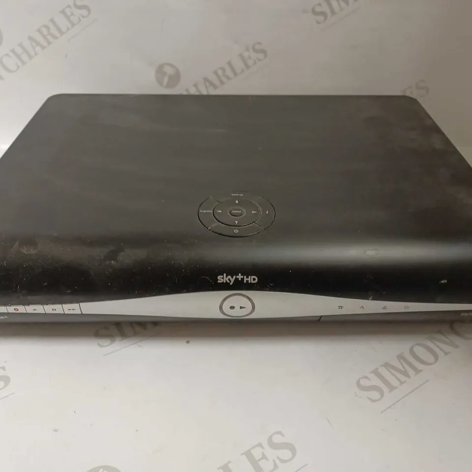 SKY+ HD DRX890 SET TOP BOX