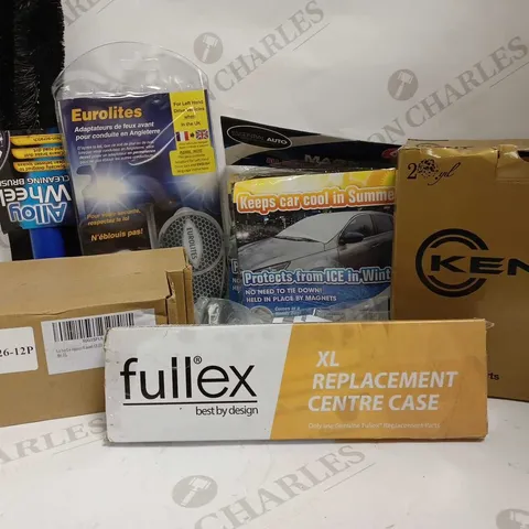 LOT OF APPROX. 9 ITEMS TO INCLUDE VEHICLE HAZARD LIGHTS, FUEL CAP PROTECTOR, ALLOY WHEEL CLEANING BRUSH, MAGNETIC VEHICLE WINDSECREEN COVER, ETC.