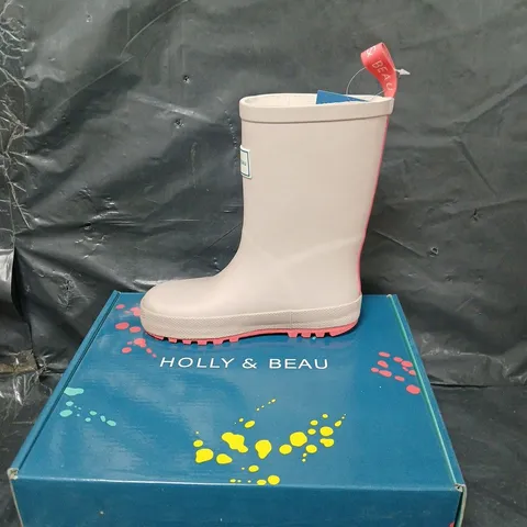 HOLLY & BEAU KIDS' RUBBER RAIN BOOT – WHITE WITH PINK STRIPE 