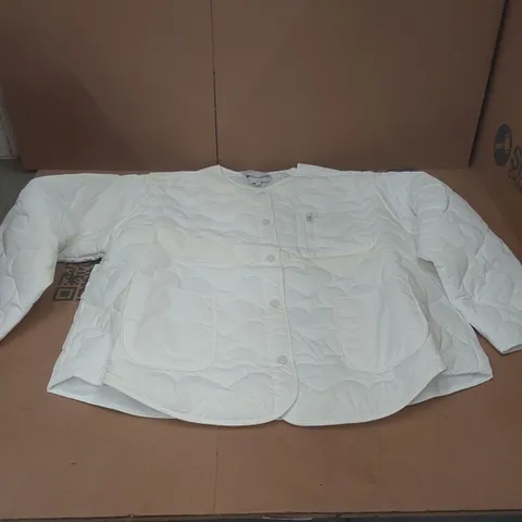 BOX CONTAINING APPROXIMATELY 3x BRAND NEW SIMPLY BE ECRU QUILTED JACKETS - SIZE 22