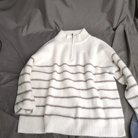 SOSANDAR STRIPED ZIP-NECK JUMPER, WHITE & GREY, UK SIZE L