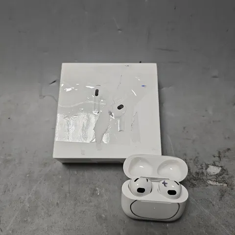 BOXED APPLE AIRPODS 3 WITH MAGSAFE CHARGING CASE