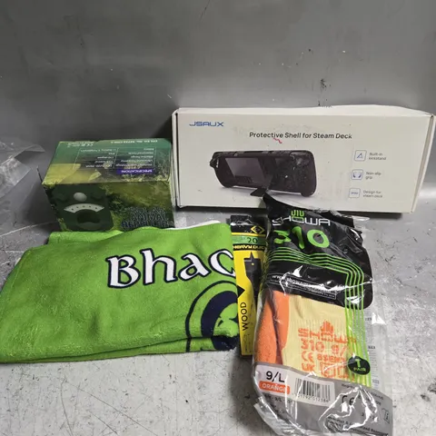 APPROXIMATELY 20 ASSORTED HOUSEHOLD PRODUCTS TO INCLUDE PROTECTIVE GLOVES, STEAM DECK COVER, ANIMAL REPELLER ETC 