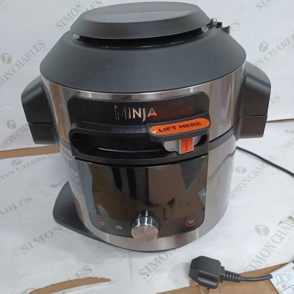NINJA FOODI SMARTLID 7.5L MULTI COOKER & AIR FRYER