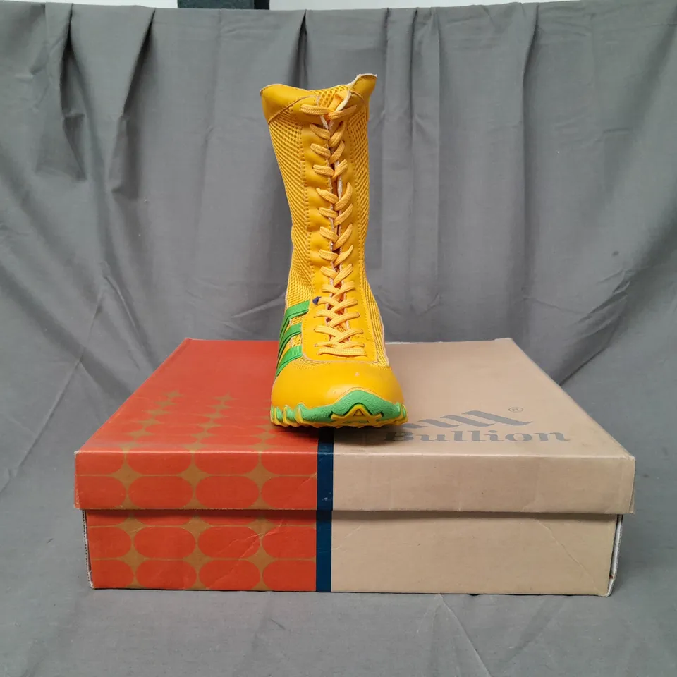 BOXED PAIR OF BULLION SIDE-ZIP LACE UP BOOTS IN YELLOW/GREEN EU SIZE 37