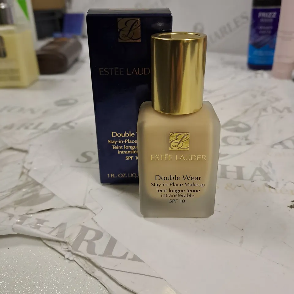 ESTEE LAUDER DOUBLE WEAR MAKEUP COOL VANILLA 