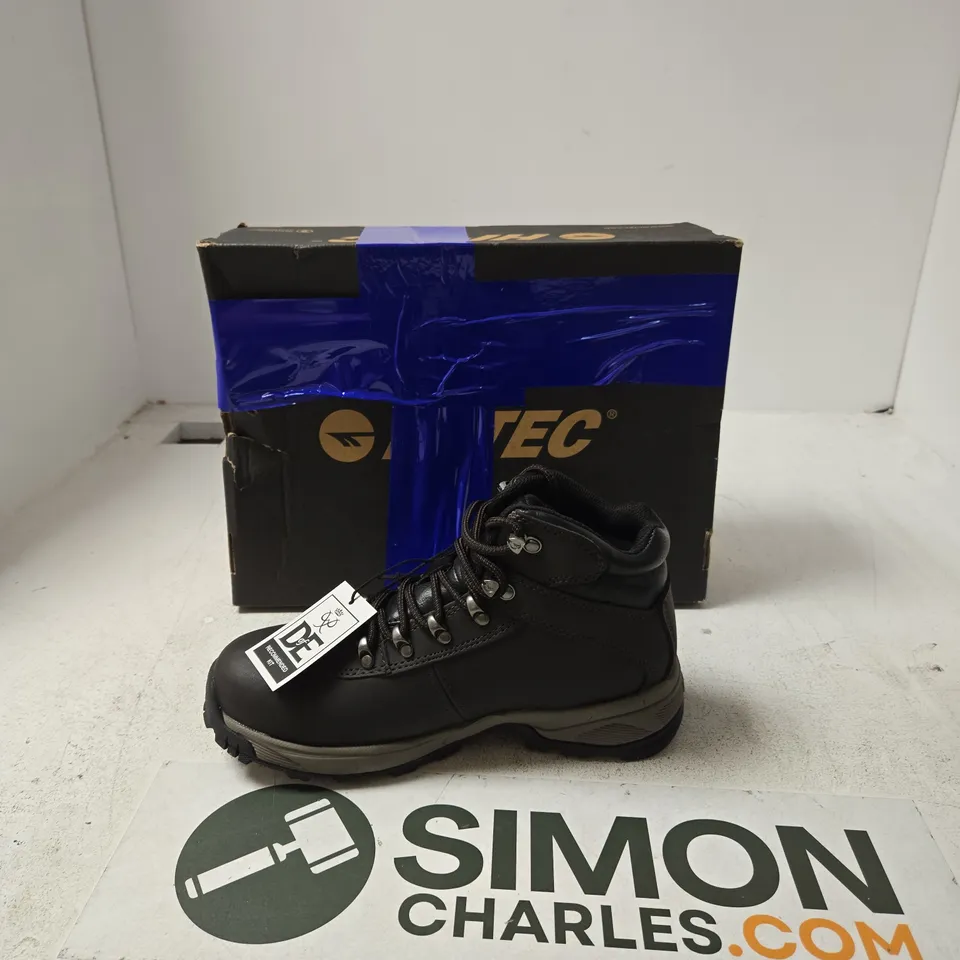 HI TEC MEN'S HIKING BOOTS – BLACK, ANKLE-HEIGHT WITH BOX - EUR 38