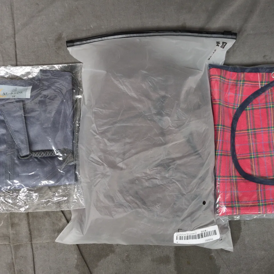 APPROXIMATELY 20 ASSORTED CLOTHING AND FASHION PRODUCTS IN VARIOUS STYLES AND SIZES - COLLECTION ONLY