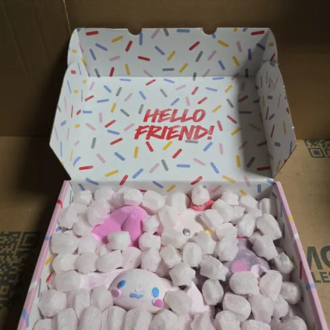 LUSH X HELLO KITTY & FRIENDS BATH BOMB SET 
