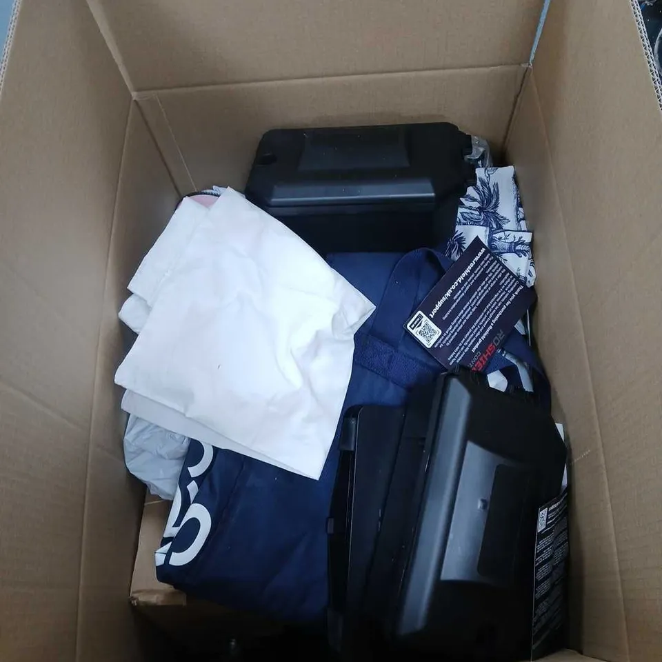BOX OF APPROXIMATELY 20 ASSORTED ITEMS TO INCLUDE PEST PREVENTION TRAP, PILLOW CASES, SKY HUB ETC