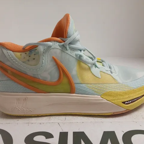 NIKE KYRIE 8 EAGLE MENS TRAINERS - SIZE 11