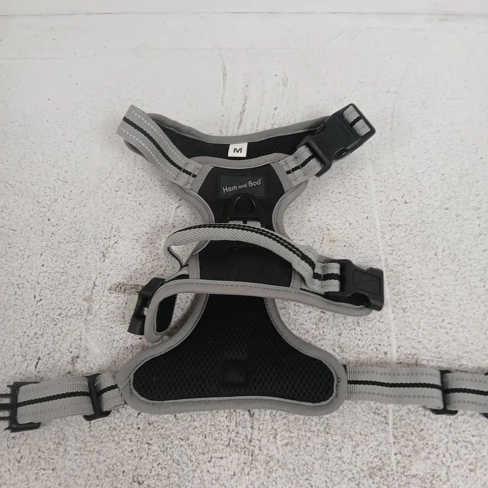 HEM AND BOO DOG HARNESS – SIZE M, GREY/BLACK