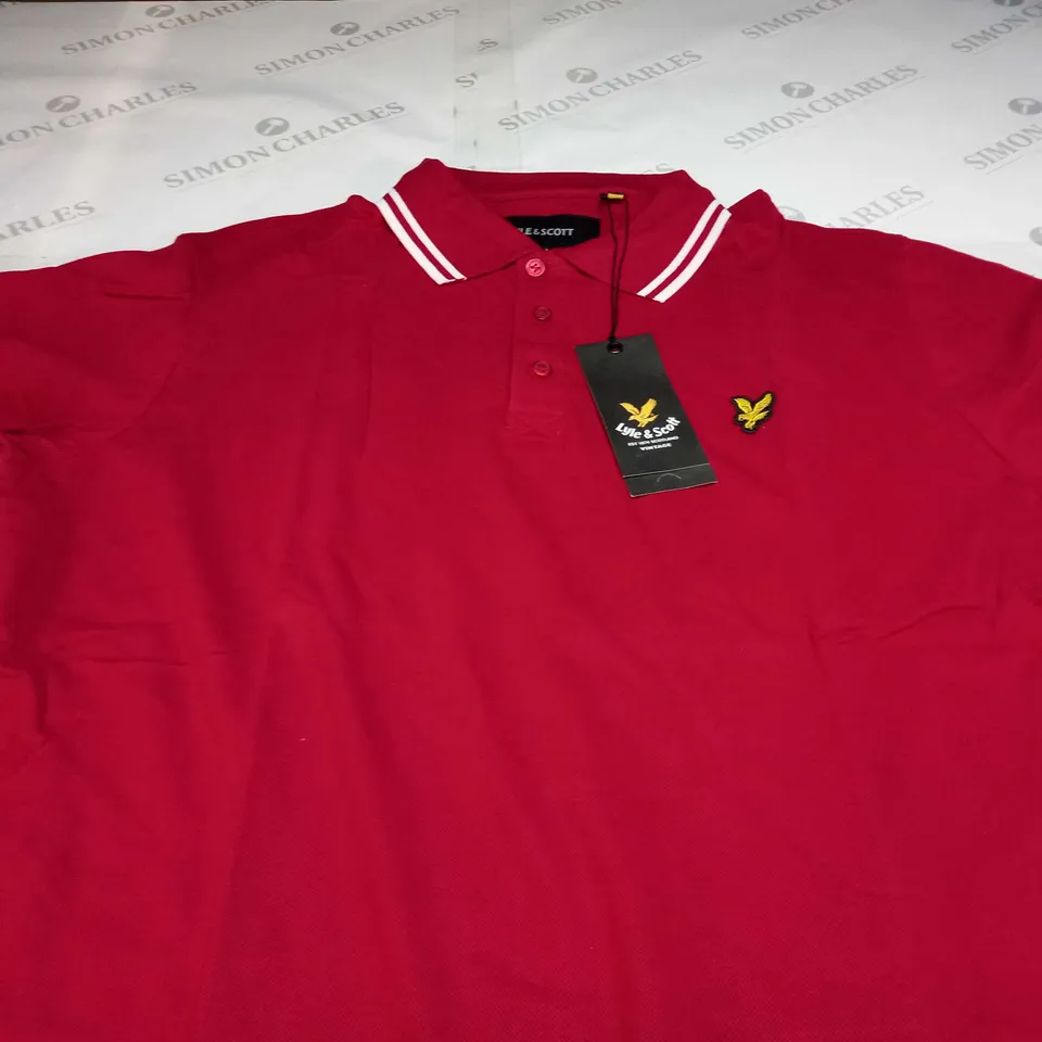 LYLE & SCOTT EMBROIDED LOGO SHIRT IN RED - XXL