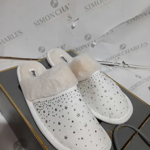 BOXED DUNE SLIPPERS, CREAM - SIZE 5