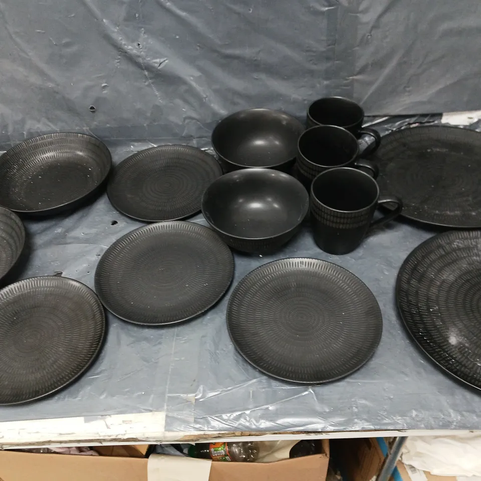 PIERRE CHARCOAL DINNER SET (INCOMPLETE)