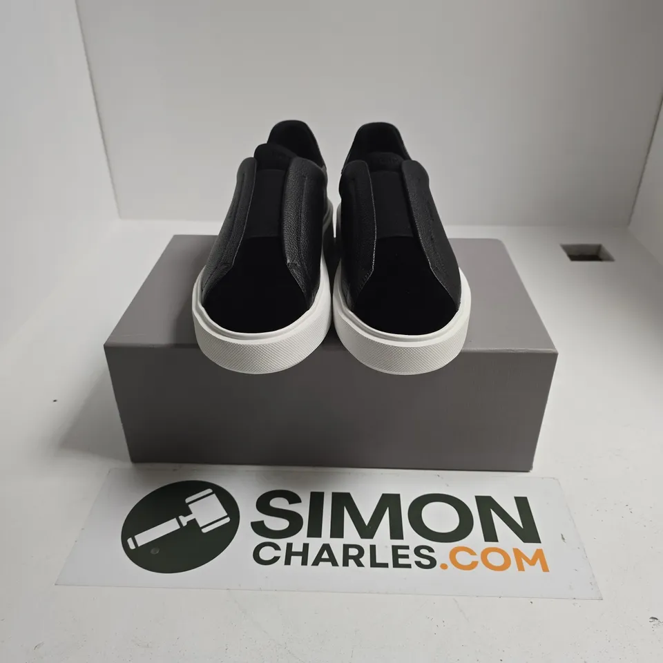 BOXED PAIR OF LEGEND VELORA TRAINERS IN BLACK - SIZE 43